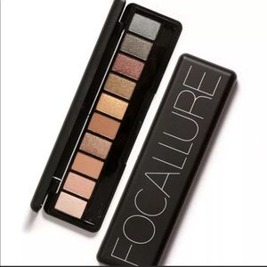 ✨FOCALLURE lovely Mineral Based Eyeshadow Palette